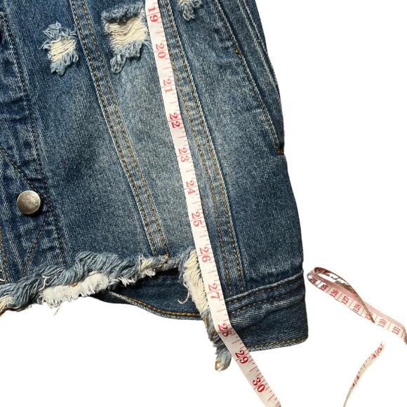 Oversized distressed denim jacket - Picture 4 of 5